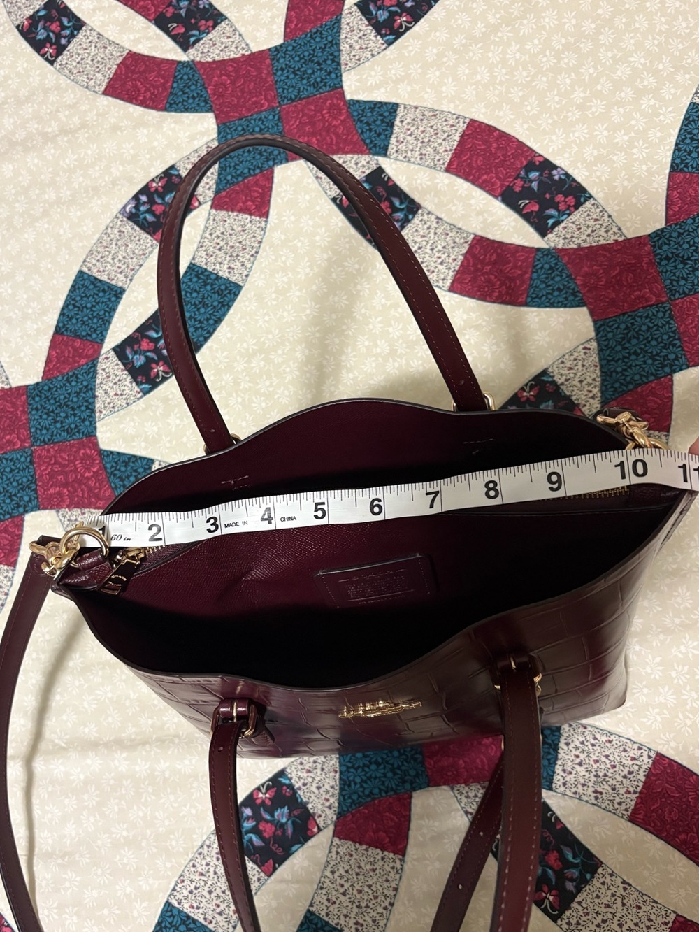 Authentic Coach Molly 25 Tote bag (measurement pictured) - Picture 10 of 13